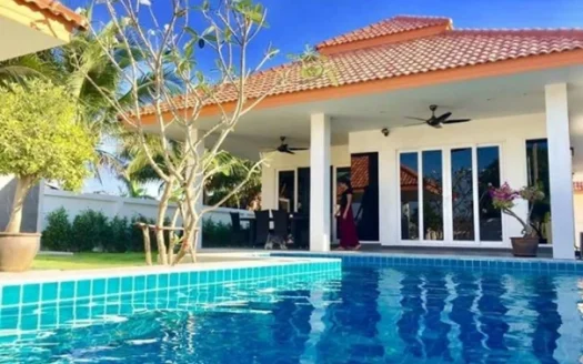 Moderne Poolvilla in Wang Pong bei Hua Hin, Thailand